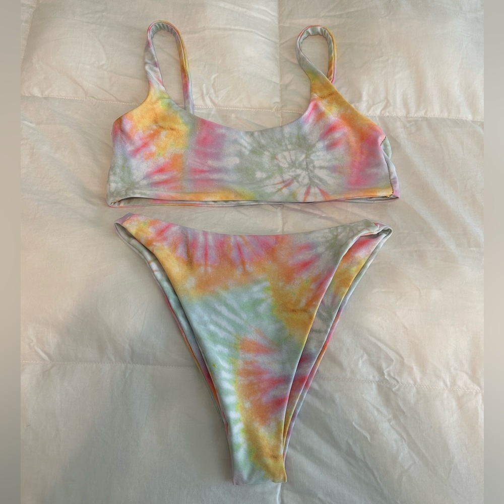 Skatie Swimsuit TOP AND BOTTOM